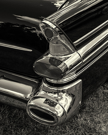 Pontiac Detail (b/w)